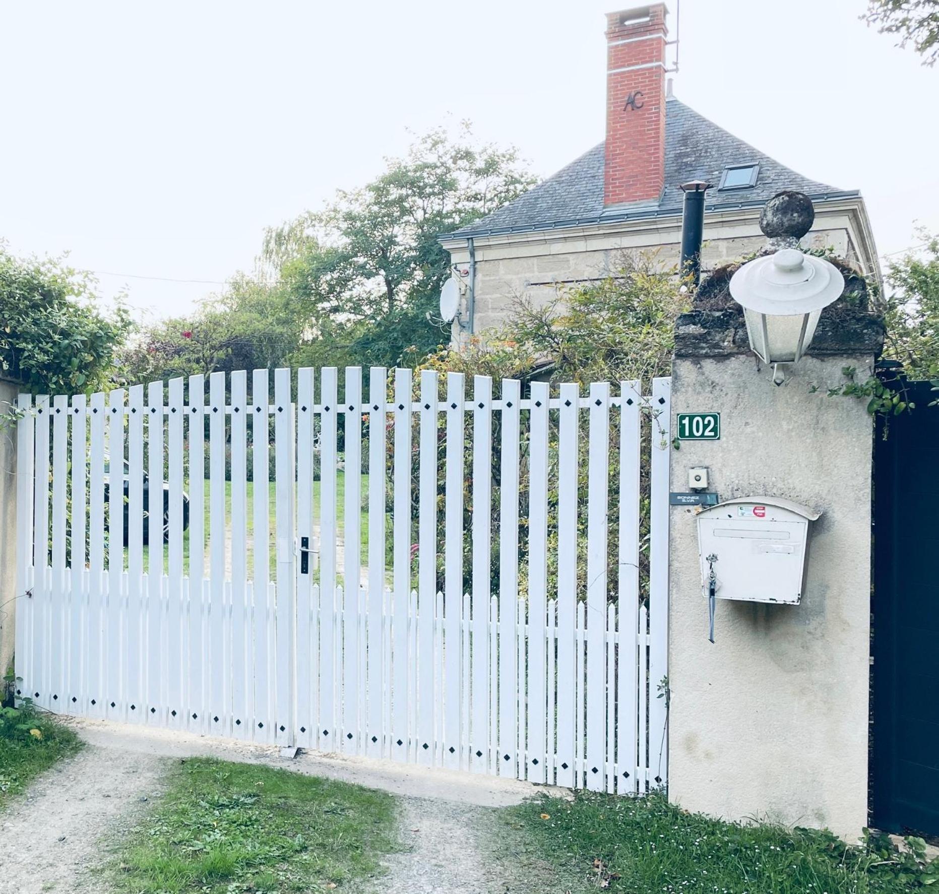 Chambre De Charme Dans Un Jardin De 1500M2 Nueil-sur-Layon Esterno foto