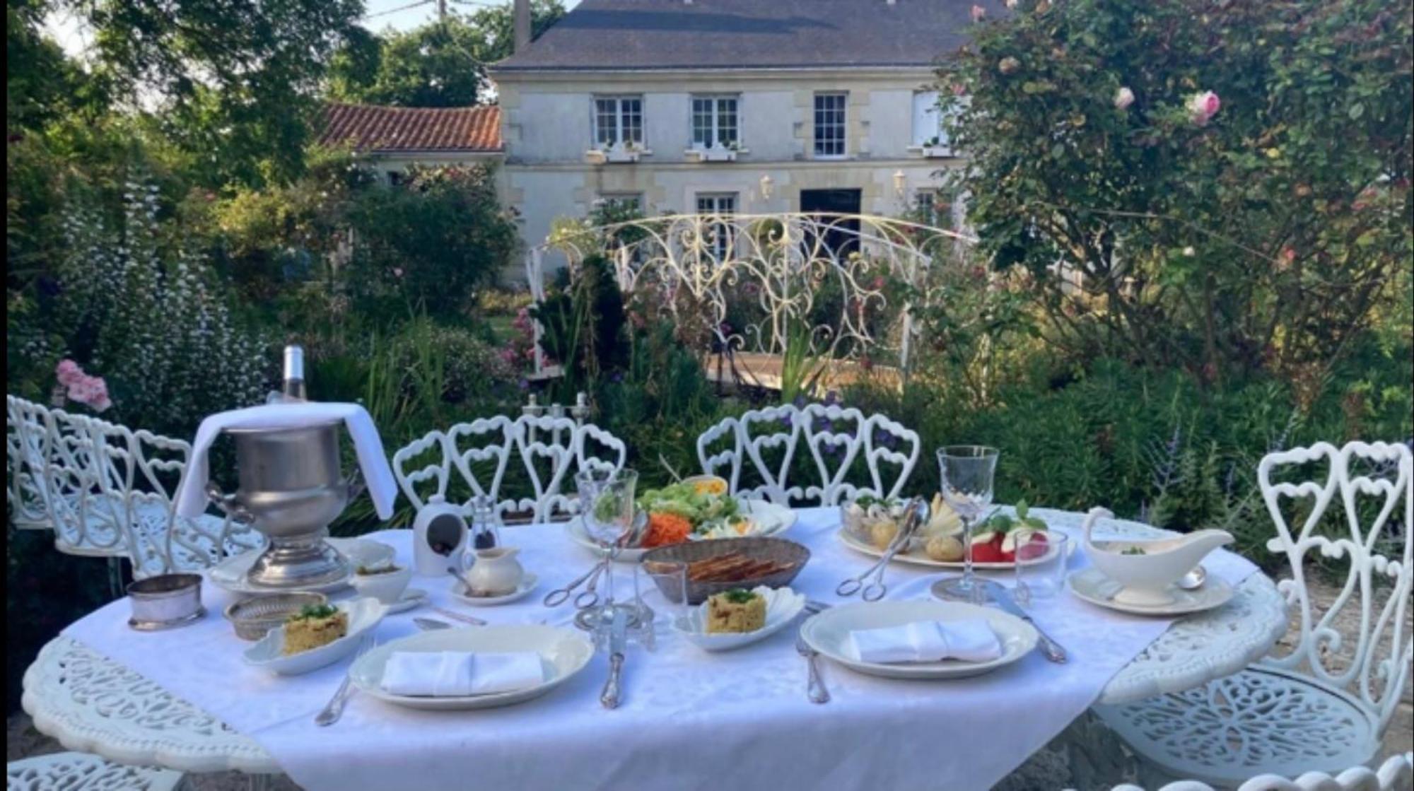 Chambre De Charme Dans Un Jardin De 1500M2 Nueil-sur-Layon Esterno foto